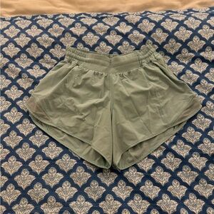 Lululemon light turquoise hotty hot shorts